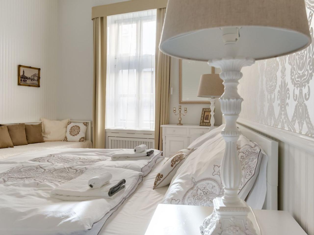 Chestnut & Eliza Suites Budapest Eksteriør billede